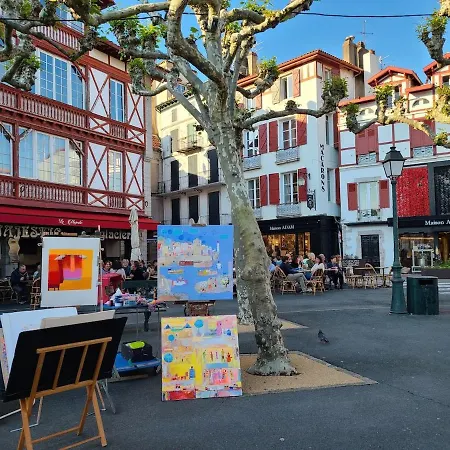 Perle Rare T3 Avec 2 Et Parking Gratuit Apartman Saint-Jean-de-Luz