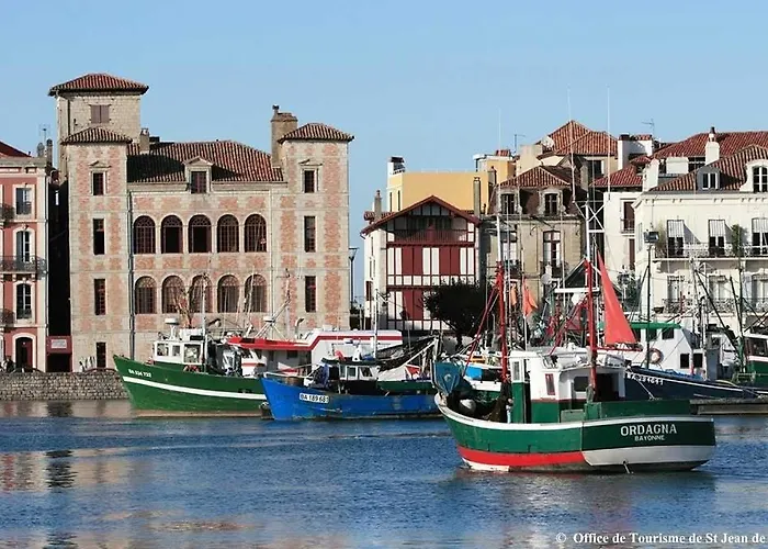 Perle Rare T3 Avec 2 Et Parking Gratuit Apartman Saint-Jean-de-Luz